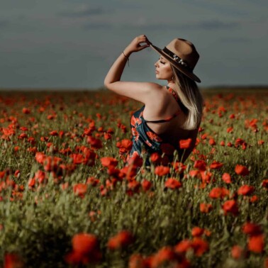 sedinta foto in lanul de maci